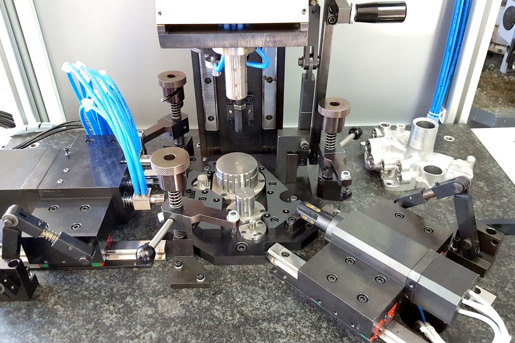 PFL precision measuring station for micro-component inspection